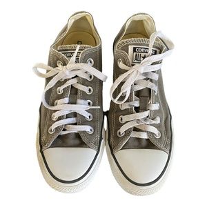 Chuck Taylor All Star Converse Shoes 8